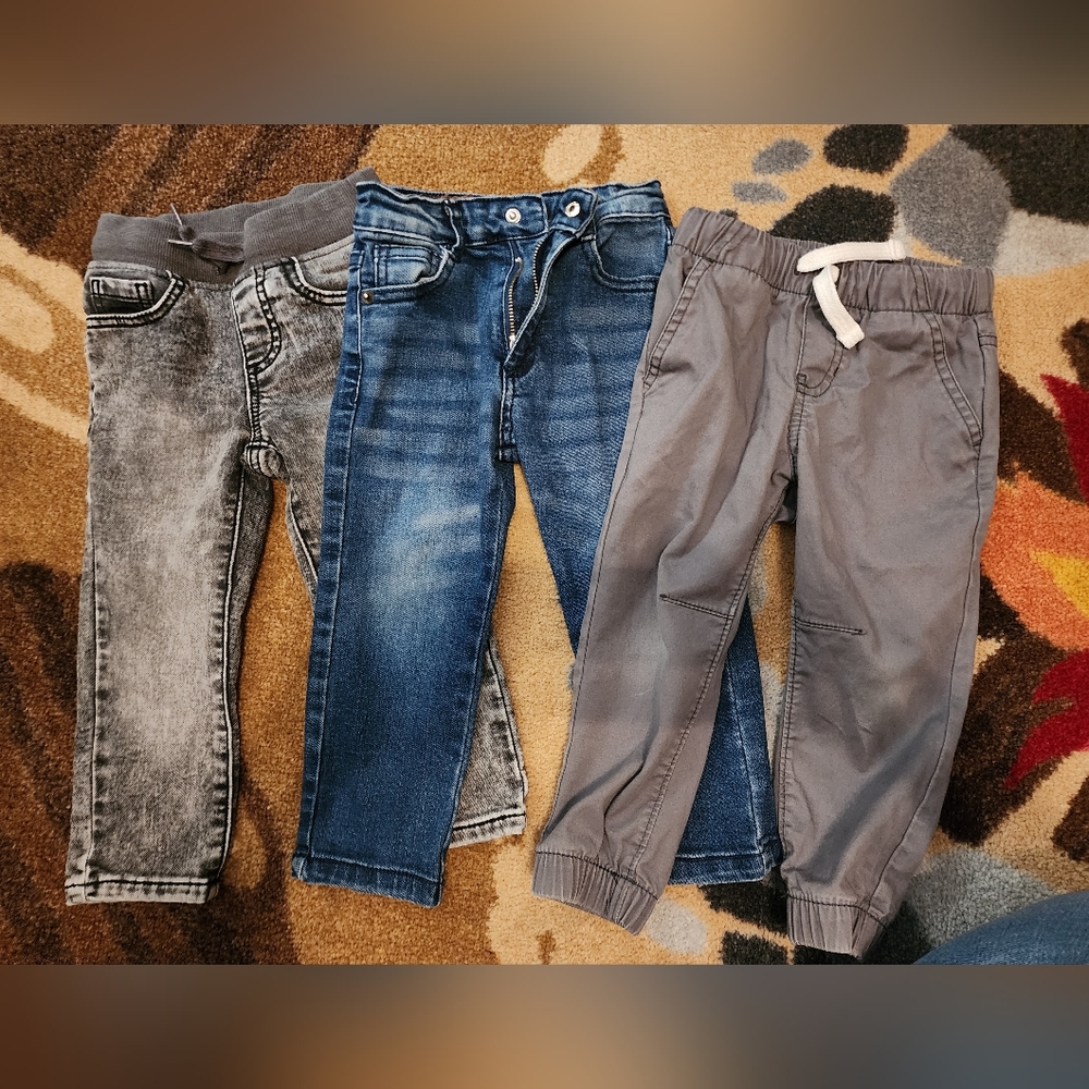 3 Pairs Size 2T Toddler Grey Pants And Volcom Jeans